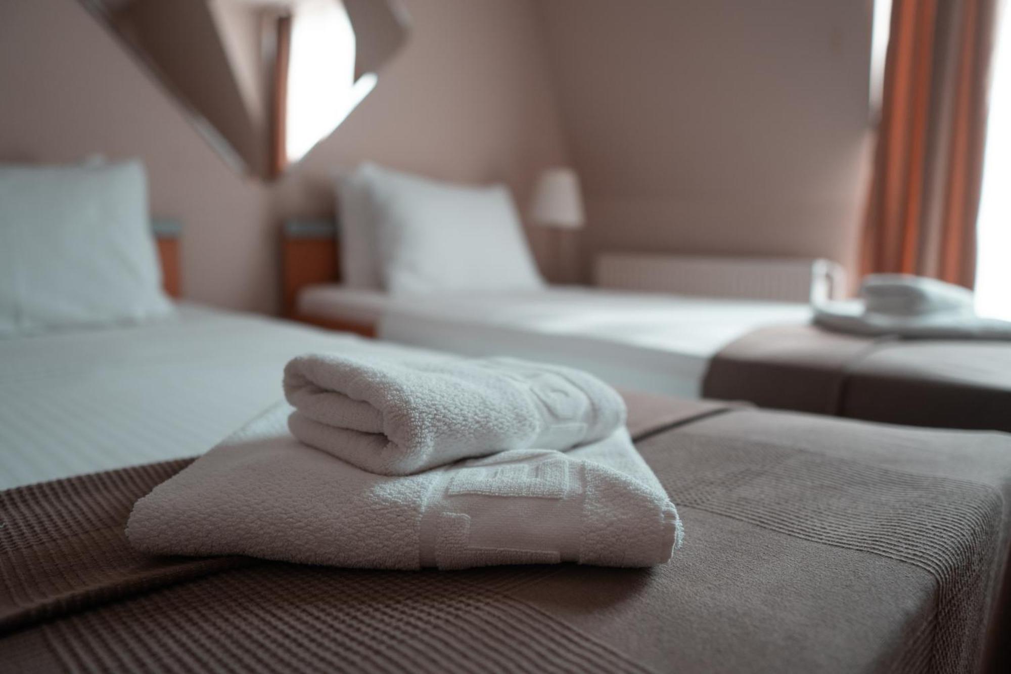 Hotel Topcider Белград Екстериор снимка