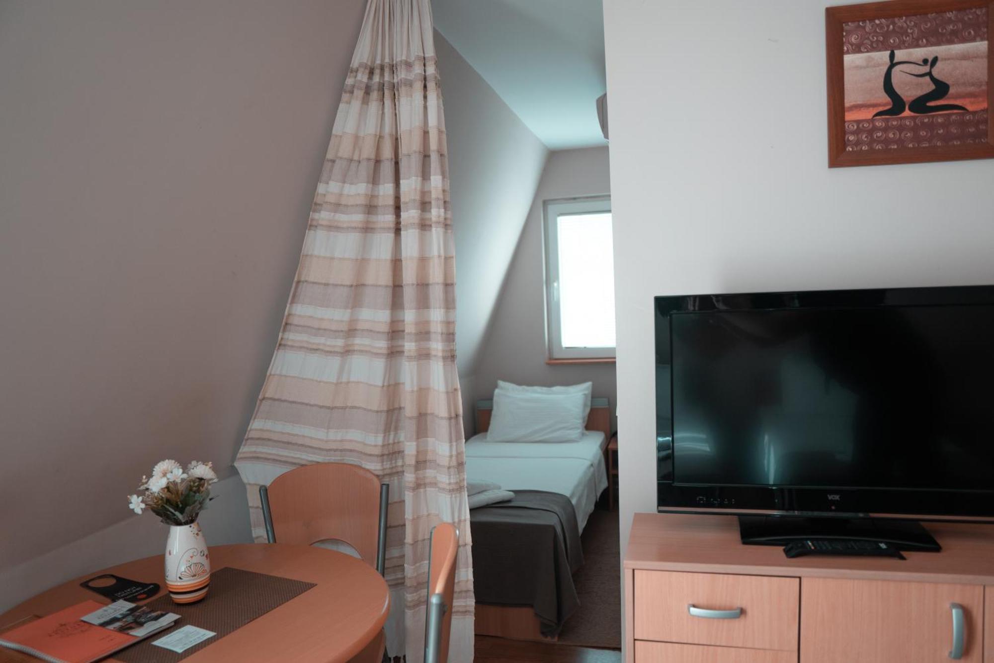 Hotel Topcider Белград Екстериор снимка