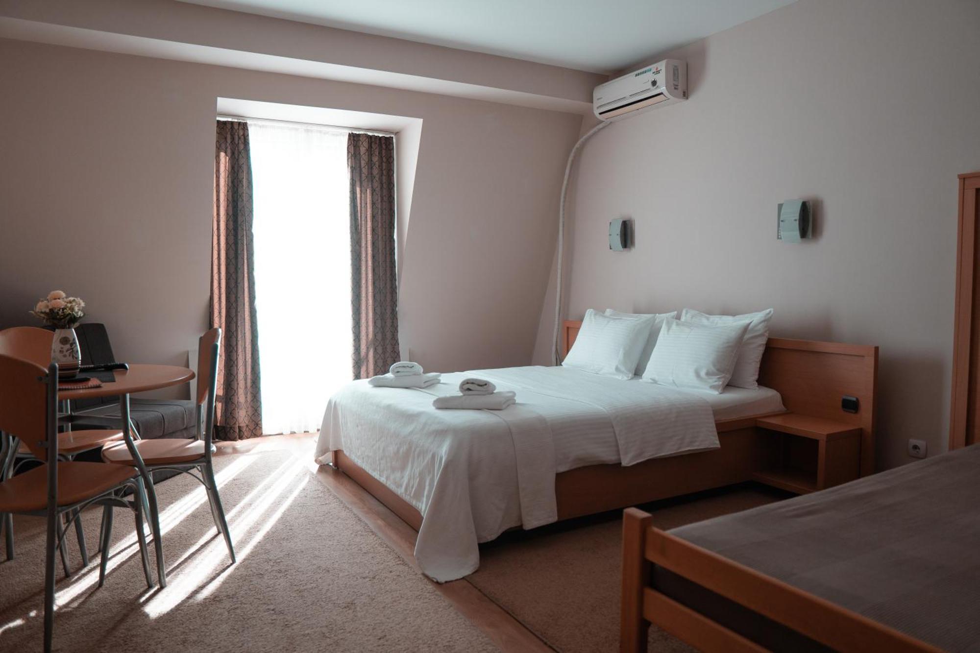 Hotel Topcider Белград Екстериор снимка