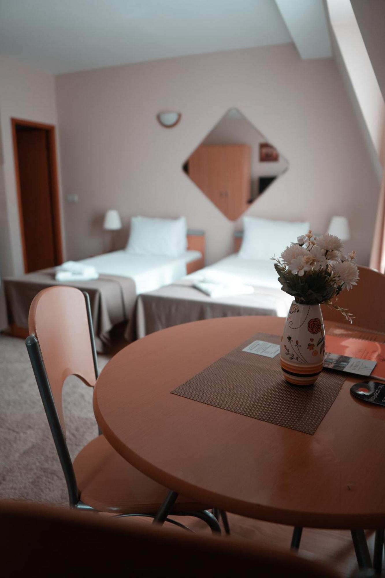 Hotel Topcider Белград Екстериор снимка