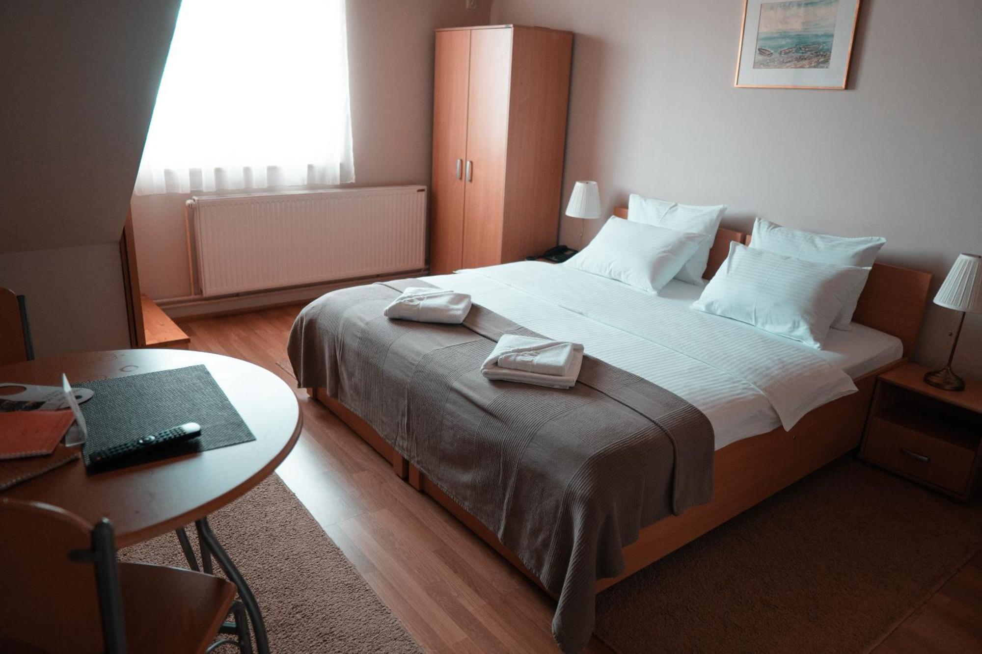 Hotel Topcider Белград Екстериор снимка
