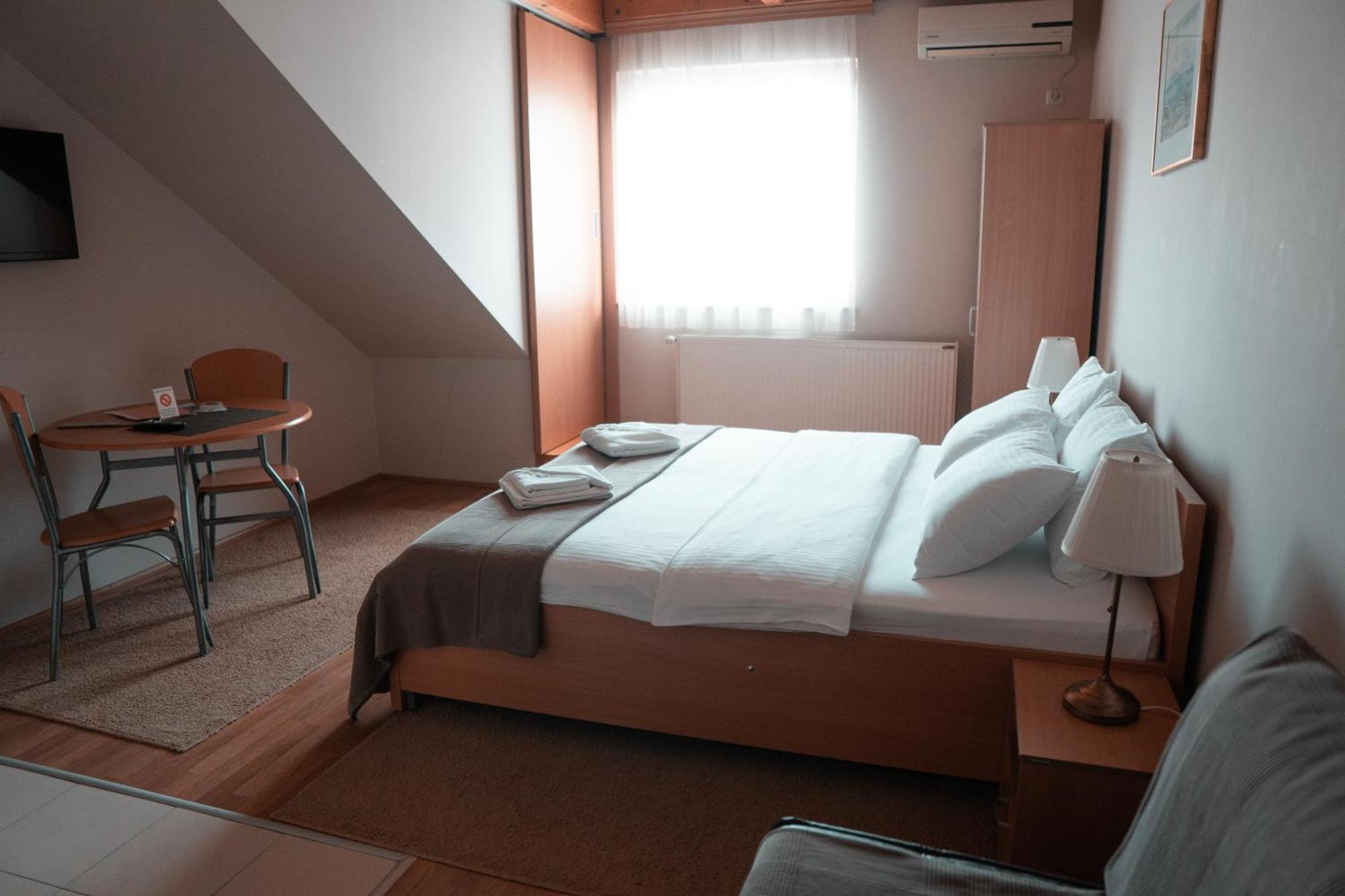 Hotel Topcider Белград Екстериор снимка
